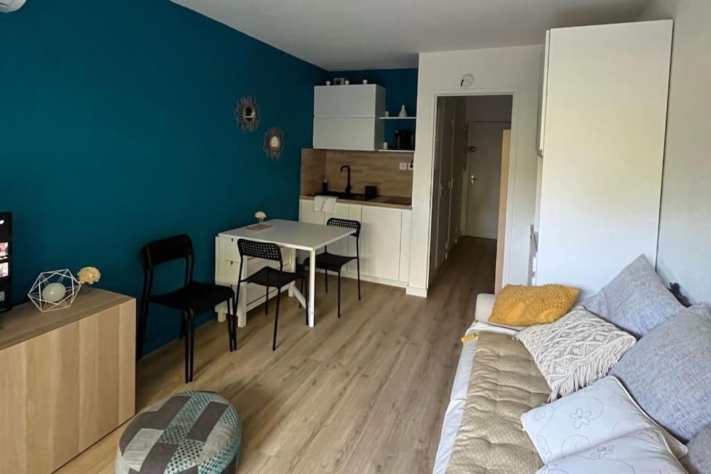 Studio Bord De Mer Boulouris A Saint Raphael Saint-Raphael (Var) Exterior foto